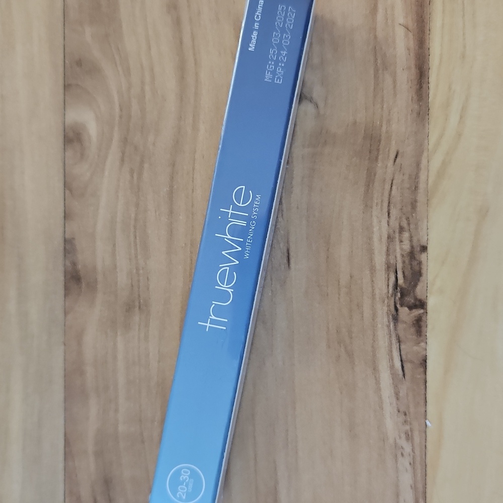 Truewhite Night Time Whitening Pen -new